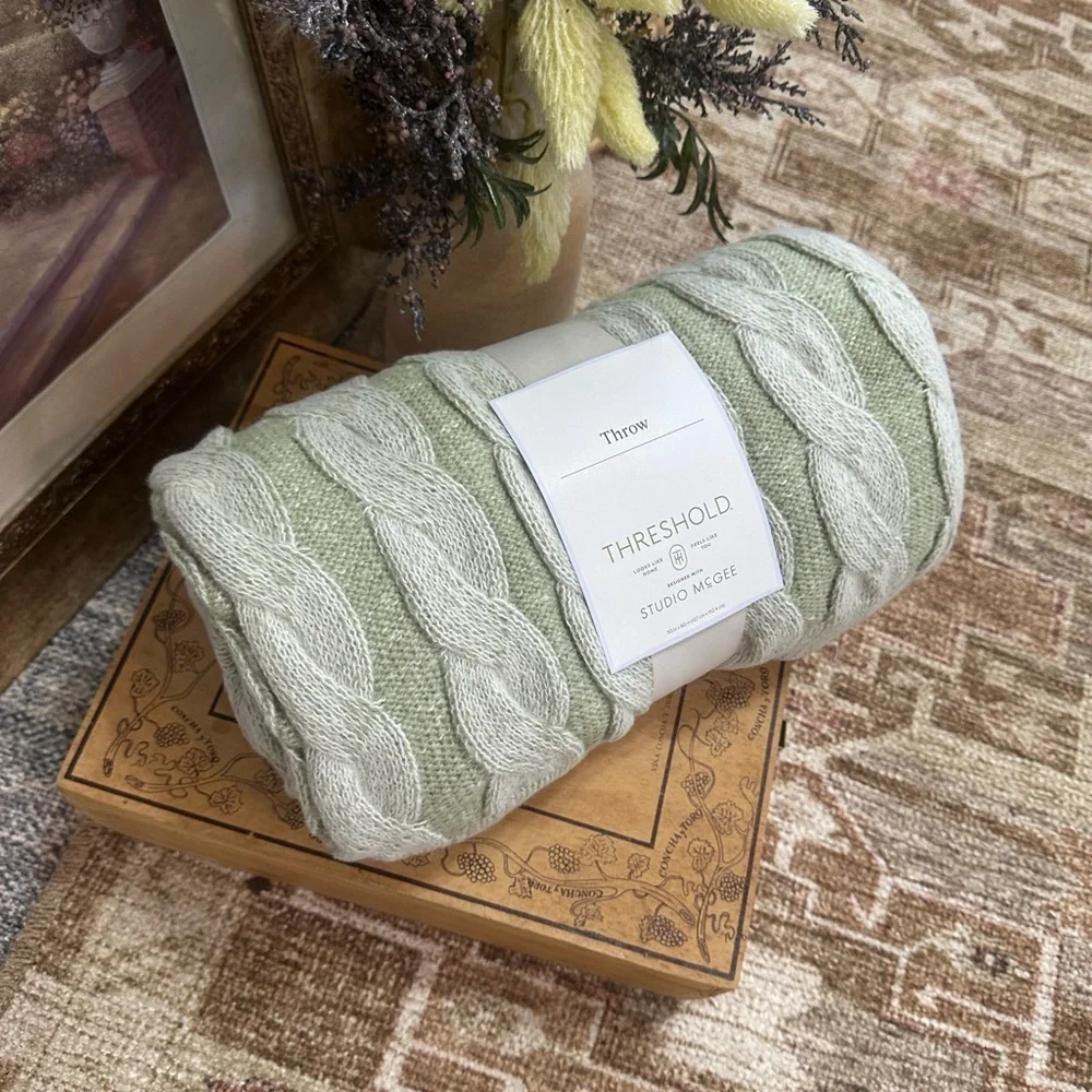 New Threshold Twisted Cable Knit Throw Blanket Green Cream Studio McGee 50x60”